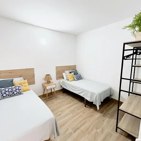 South Domi Semesterbostad *